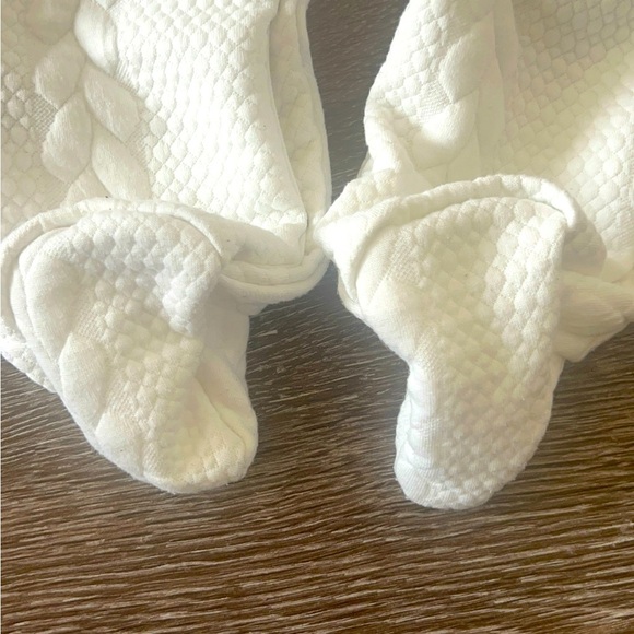 Snug Baby Cable Knit Footed Romper White 6–9M Unisex Cozy Knit One Piece - Picture 6 of 8